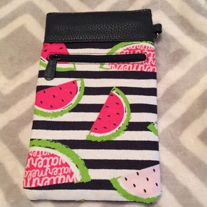 Thirty-one pinch top eyeglass case/wristlet with detachable strap